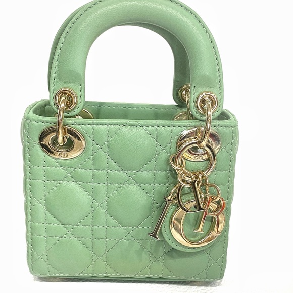 MICRO LADY DIOR BAG
Dark Mint Cannage Lambskin - Picture 4 of 17